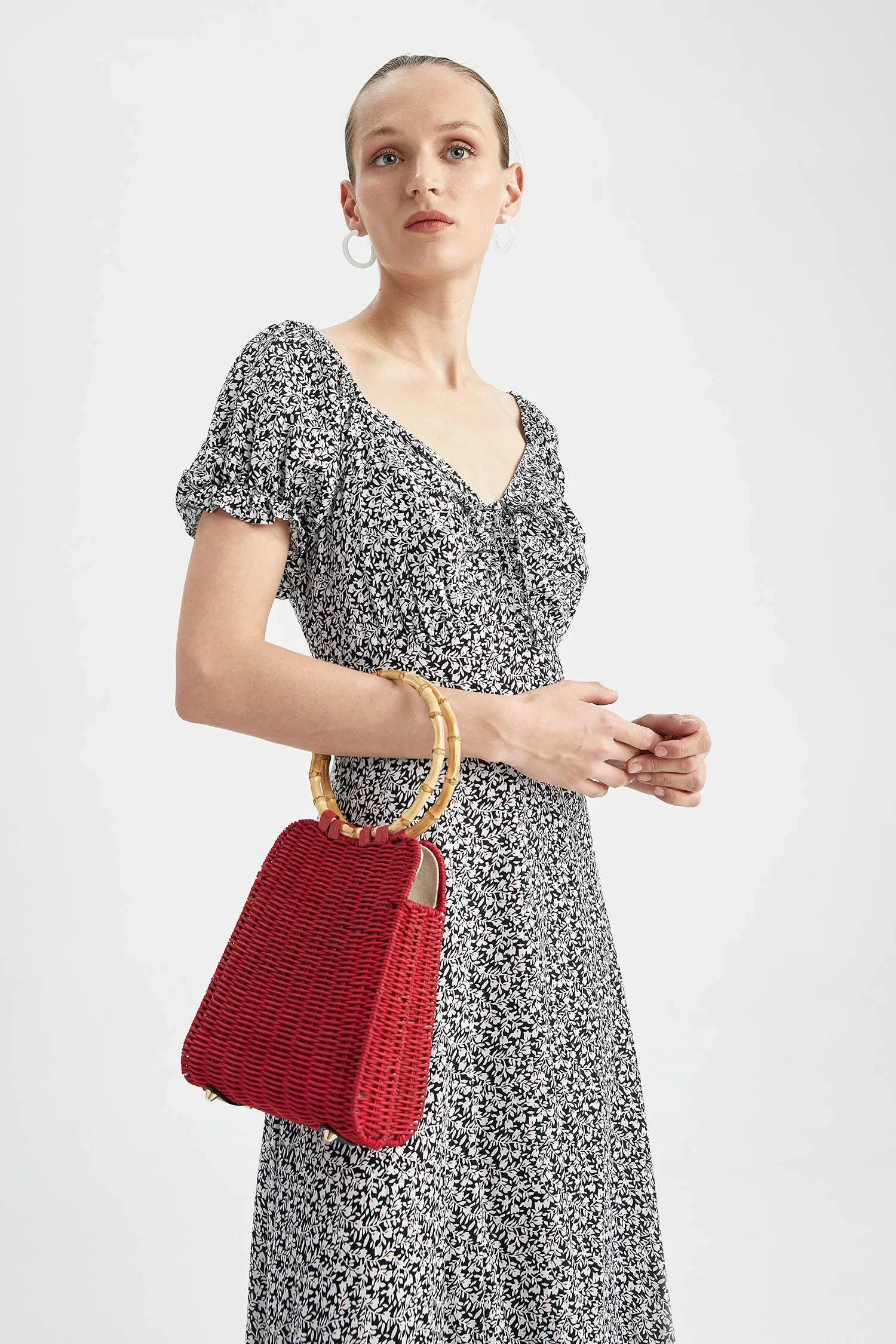 Women Straw Handbag